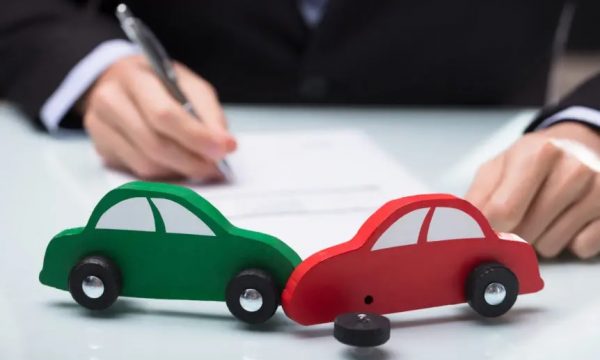 FINDING THE RIGHT CAR ACCIDENT LAWYER FOR YOUR CASE